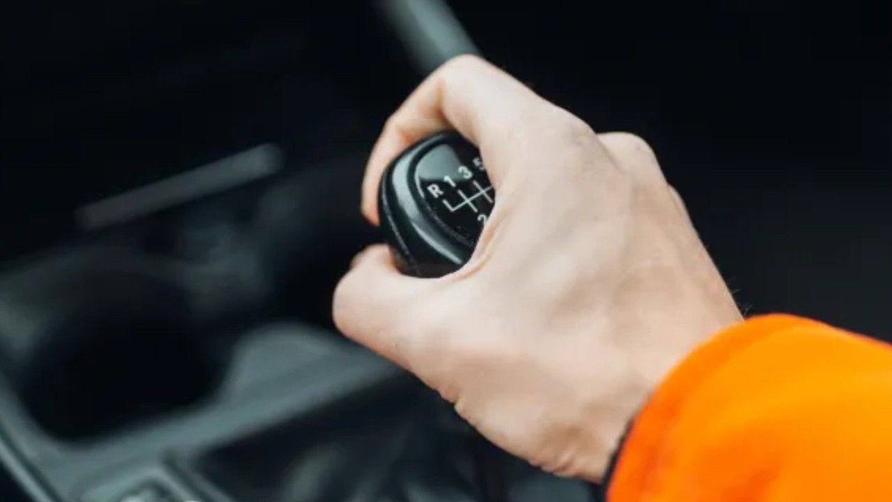 Foto - Araç sahipleri bilmeden sık sık tekrarlıyor! İşte otomobilin vitesini dağıtan 5 hata 