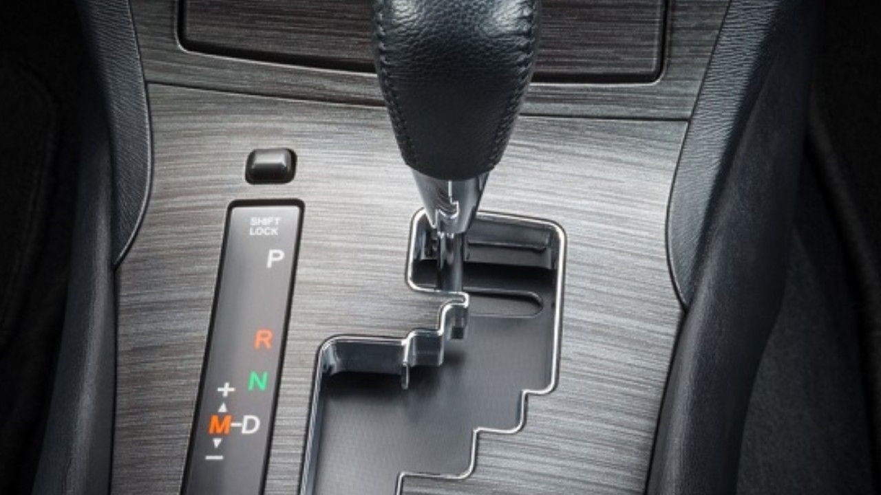 Foto - Araç sahipleri bilmeden sık sık tekrarlıyor! İşte otomobilin vitesini dağıtan 5 hata 