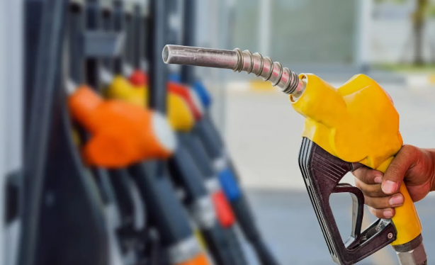 Foto - Araç sahipleri bu kez bayram edecek! Akaryakıt fiyatlarına dev indirim geliyor