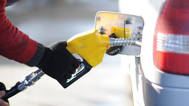 Foto - Araç sahipleri bu kez bayram edecek! Akaryakıt fiyatlarına dev indirim geliyor