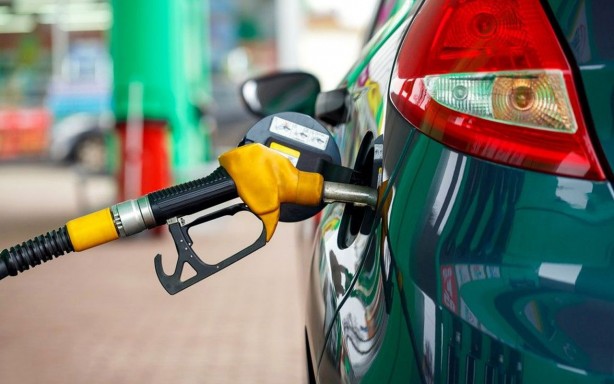 Foto - Araç sahiplerine büyük müjde! Akaryakıt fiyatlarına bir indirim daha geliyor