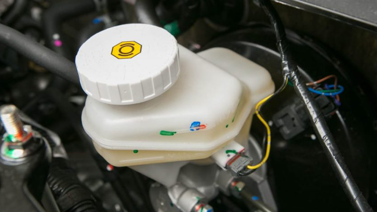 Foto - Araç sahipleri dikkat! Araç bakımında en çok ihmal edilen parça hangisi? Hayatınıza mâl olabilir!