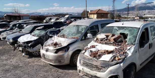 Foto - Araç sahipleri dikkat! Uzmanı yanıtladı, orası için uyardı: Deprem bölgesindeki hasarlı araçlara ne olacak?