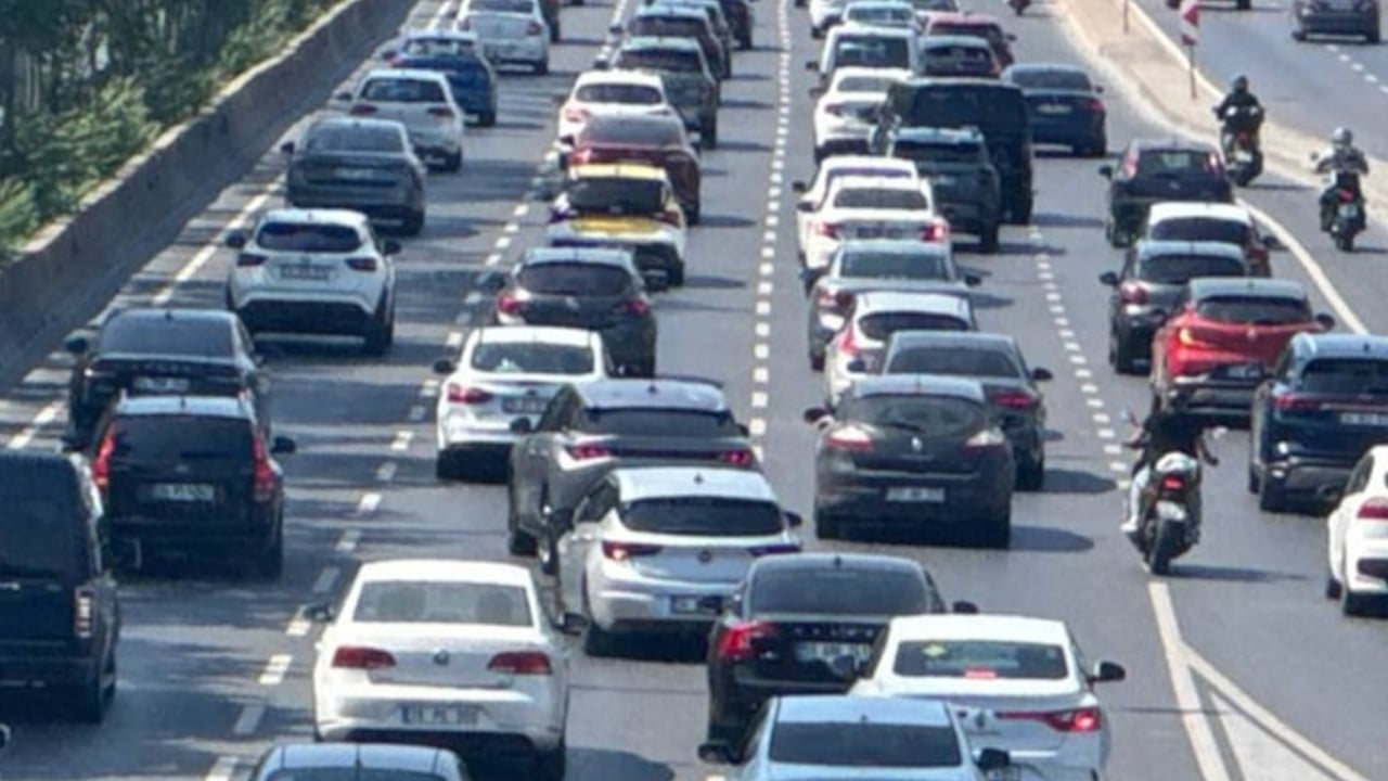 Araç sahipleri: MTV tutarları Resmi Gazete'de yayımlandı! Haber geldi! Yanıt: Hangi otomobile ne kadar MTV ödenecek?