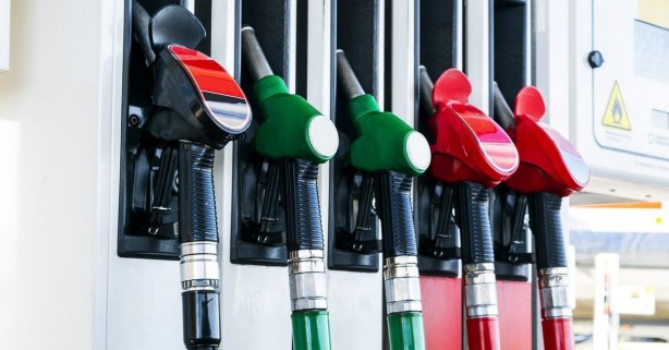 Foto - Araç sahipleri o tarihi bekleyin! Akaryakıta öyle bir indirim geliyor ki duyan duymayana haber etsin