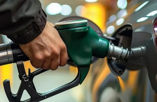 Foto - Araç sahipleri yandı! Akaryakıta büyük zam