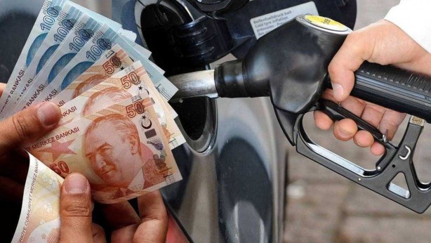 Araç sahiplerine üzücü haber! Akaryakıt fiyatlarına dev zam göründü! Benzin, motorin, LPG…
