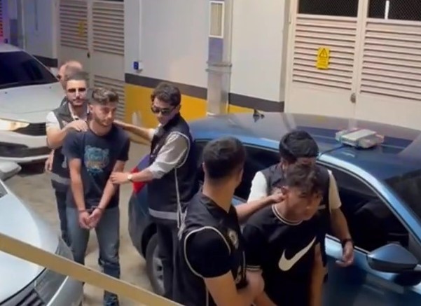 Foto - Araç ve iş yeri kurşunlayan 11 şüpheli operasyonla yakalandı