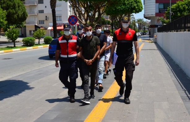 Foto - Aracı ittirmişler! Haber alınamayan kişi aracında ölü bulundu