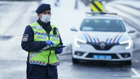 Aracı olanlar dikkat! Jandarma trafik takmayanlara ceza kesiyor