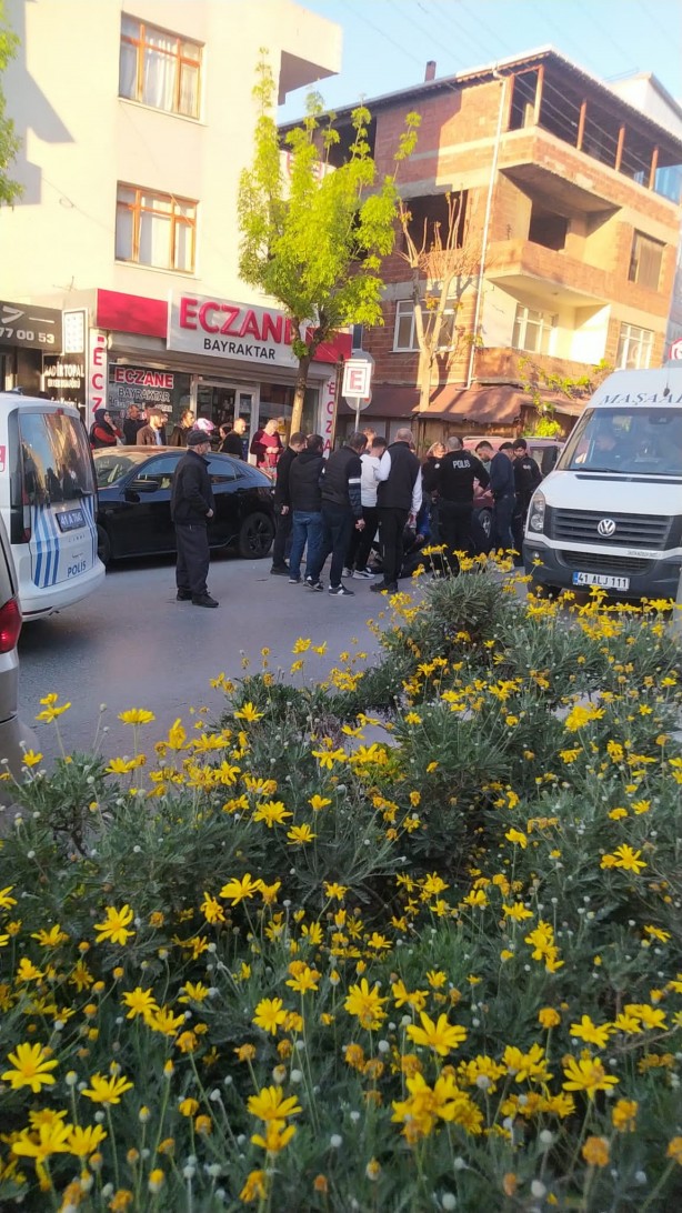 Foto - Aracın açılan kapısına çarpan bisikletli yaralandı