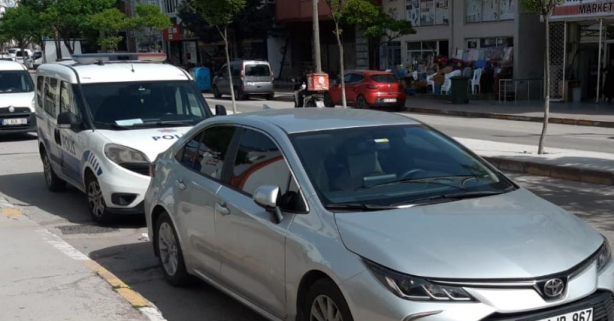 Aracını yasak olan yere park etti! Silahla vuruldu