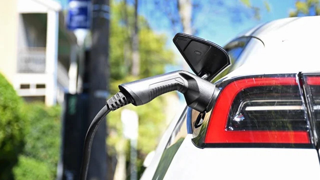 Foto - Aracınız sandığınızdan fazlasını biliyor olabilir! Elektrikli otomobillerde veri güvenliği alarmı 