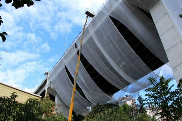 Foto - Araçlara zarar veriyordu! 15 Temmuz Şehitler Köprüsü'nde çalışma başlatıldı