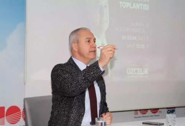 Foto - Aradaki farka dikkat! CHP'li Başkanın afişine MHP'den afişli cevap