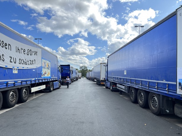 Foto - Aralarında bir Türk de var! Almanya’da büyük yankı uyandıran eylem