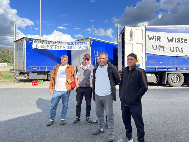 Foto - Aralarında bir Türk de var! Almanya’da büyük yankı uyandıran eylem