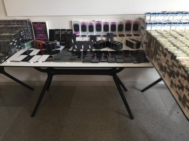 Foto - Aralarında neler var neler... İstanbul Havali̇manı'nda dev darbe!