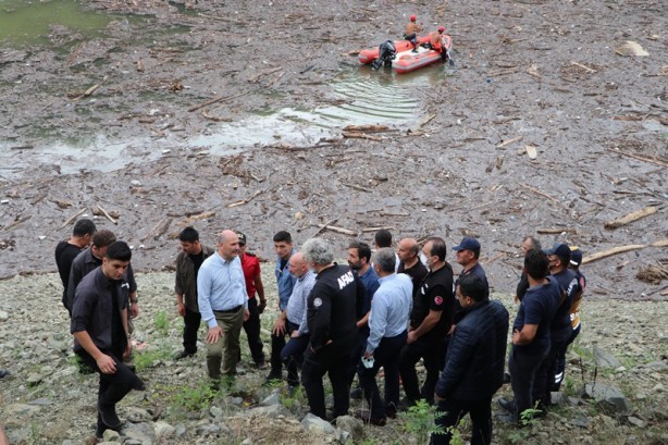 Foto - Arama çalışmaları sürüyor! Bakan Soylu bölgede