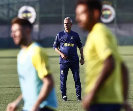 Foto - Aranan orta saha bulundu! 513 gün sakat kalan oyuncuya İsmail Kartal onay verdi