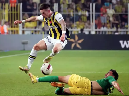 Foto - Aranan orta saha bulundu! 513 gün sakat kalan oyuncuya İsmail Kartal onay verdi