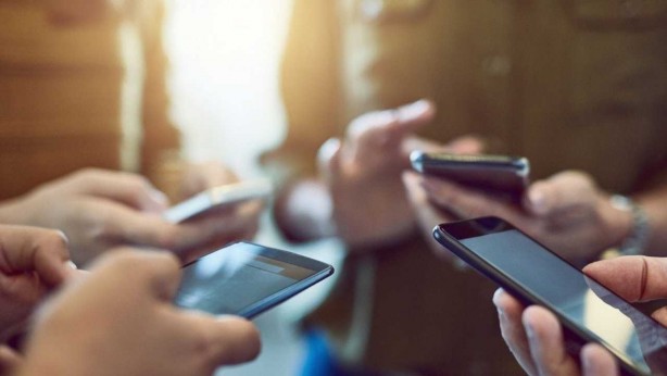 Foto - Araştırma sonuçları korkuttu! Günde 17 dakika cep telefonu kullanıyorsanız...