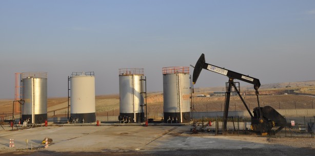 Arazilerinde petrol kuyusu açılan köylüler ile anlaşılamadı! Petrol dolu dev arazilere el konulacak