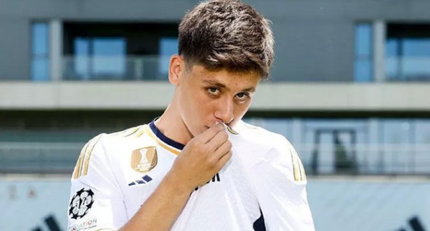 Foto - Arda Güler, Ancelotti'nin söylediklerine şaşırdı! Annesini aradı ve ağlayarak her şeyi anlattı