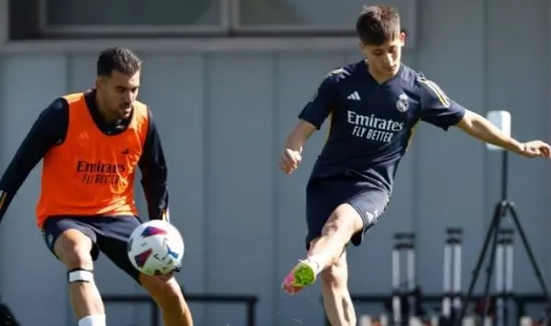 Foto - Arda Güler, Ancelotti'nin söylediklerine şaşırdı! Annesini aradı ve ağlayarak her şeyi anlattı