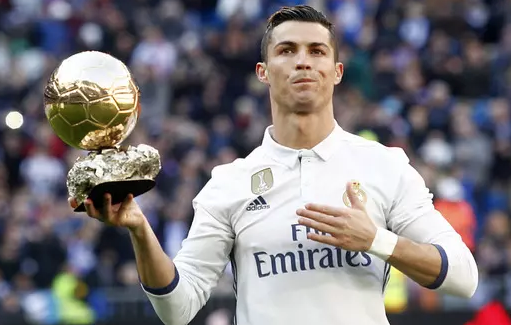 Foto - Arda Güler, Cristiano Ronaldo'nun başına bela oldu! 19 yaşında adını tarihten sildi...