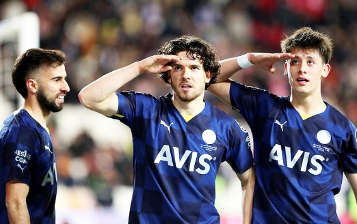 Foto - Arda Güler için Kadıköy'e devler gelecek... Birçok kişi merakla bekliyordu! 