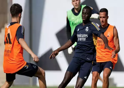 Foto - Arda Güler ile ilgili flaş gelişme! Ancelotti sakatlandı diyerek kamuoyuna açıkladı...