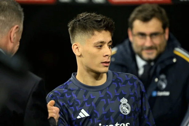 Foto - Arda Güler Real Madrid’de bir ilki yaşayacak! Carlo Ancelotti’nin kararı belli oldu: El Clasico öncesi İspanyollar duyurdu…