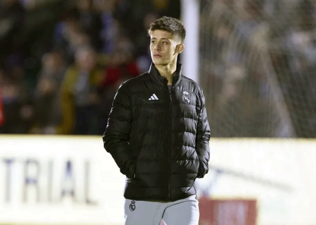 Foto - Arda Güler Real Madrid’de bir ilki yaşayacak! Carlo Ancelotti’nin kararı belli oldu: El Clasico öncesi İspanyollar duyurdu…