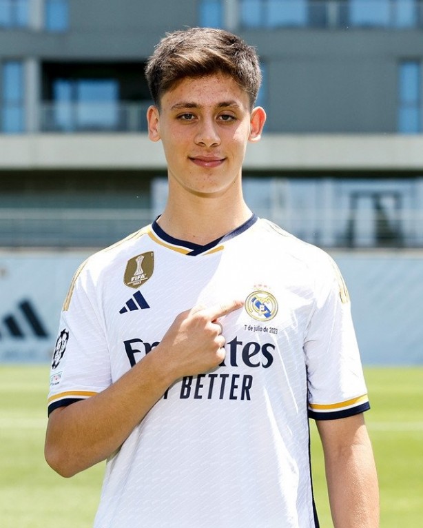 Foto - Arda Güler şimdiden Cristiano Ronaldo ve Lionel Messi'yi yakaladı! Tüm dünya bu olayı konuşuyor...