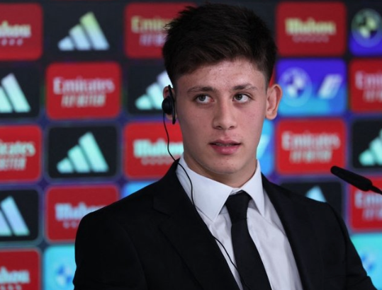 Foto - Arda Güler'e şaşırtan transfer teklifi! Real Madrid kararını verdi: Daha maça çıkmadan...