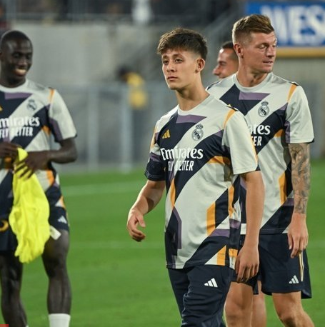 Foto - Arda Güler'e şaşırtan transfer teklifi! Real Madrid kararını verdi: Daha maça çıkmadan...