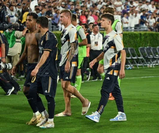 Arda Güler'e şaşırtan transfer teklifi! Real Madrid kararını verdi: Daha maça çıkmadan...