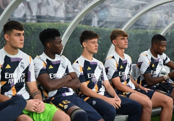 Foto - Arda Güler'e şaşırtan transfer teklifi! Real Madrid kararını verdi: Daha maça çıkmadan...