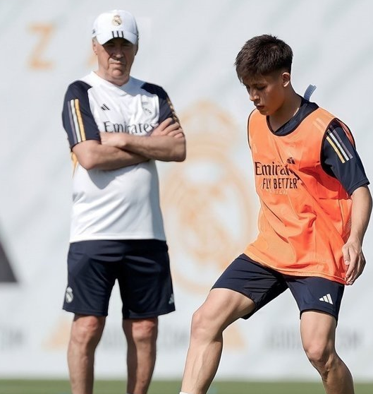 Foto - Arda Güler'e şaşırtan transfer teklifi! Real Madrid kararını verdi: Daha maça çıkmadan...