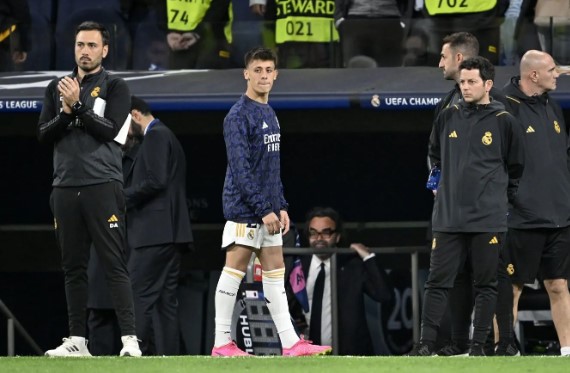 Foto - Arda Güler’i 19’uncu sırada gösterdiler! Tepkiler çığ gibi büyüyor