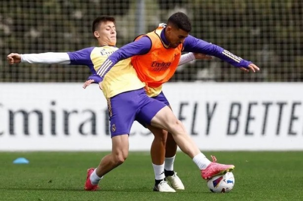 Foto - Arda Güler’i 19’uncu sırada gösterdiler! Tepkiler çığ gibi büyüyor