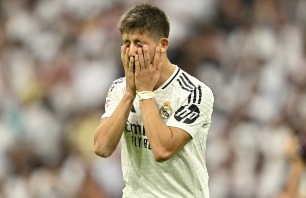 Foto - Arda Güler'in olduğu Real Madrid soyunma odası karıştı! Real Madridliler şokta! Her şeyi açıkladılar…