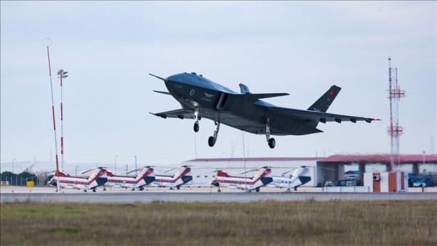 Foto - Arda Mevlütoğlu, Kızılelma'nın hiç bilinmeyen özelliğini açıkladı: Kuvvet çarpanı olacak! Takip ediyorlar