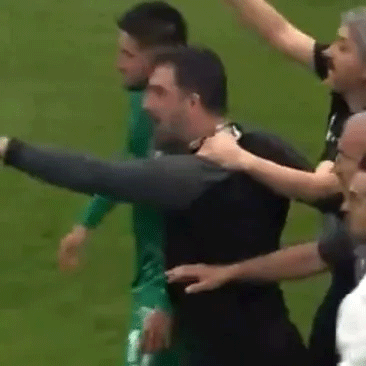 Foto - Arda Turan çıldırdı, Uğur Demirok hastanelik oldu!