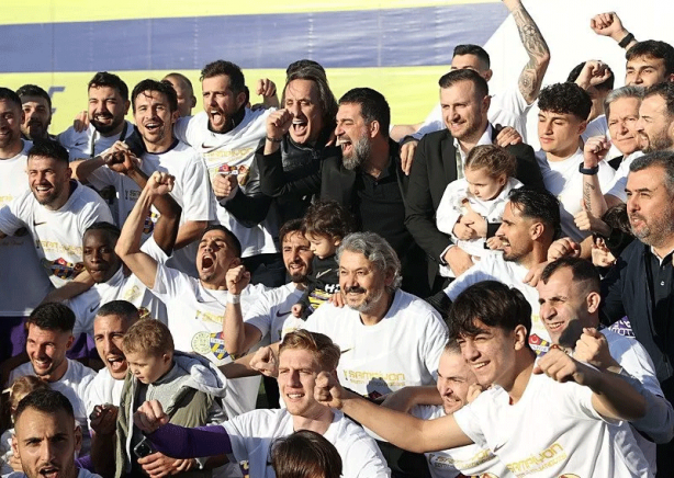 Foto - Arda Turan dünya yıldızını Süper Lig’e getiriyor! Lionel Messi’nin arkadaşı yeni prensi olacak…