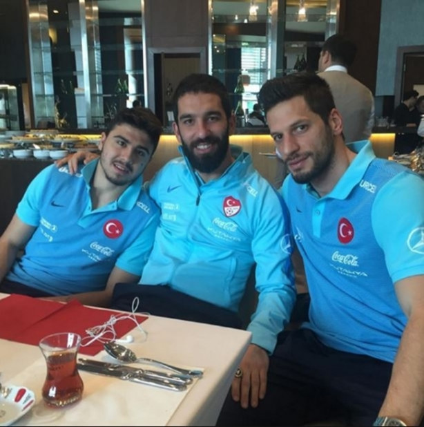 Foto - Arda Turan "Futbolcu olmasaydım..."