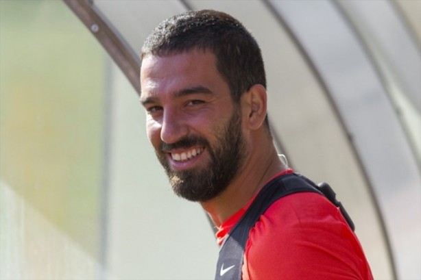 Foto - Arda Turan utandırdı!