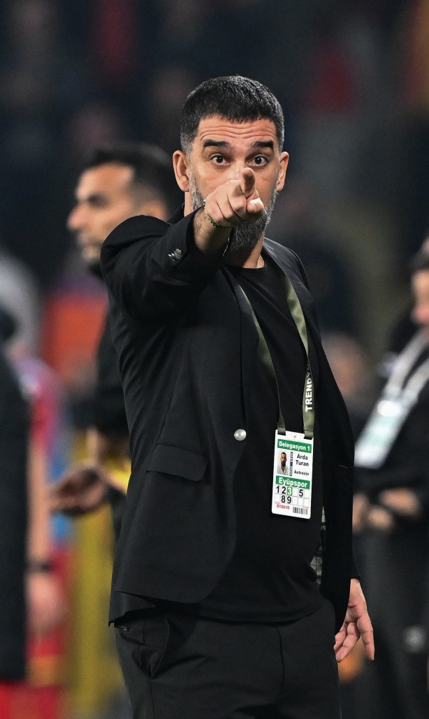 Foto - Arda Turan’a büyük şok! O takım 5 hafta aradan sonra iflas etti: Herkes şaşkın: Tarihi fark!