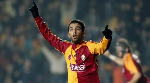 Foto - Arda Turan’ın annesine büyük şok! Yaptığını duyunca çok şaşıracaksınız